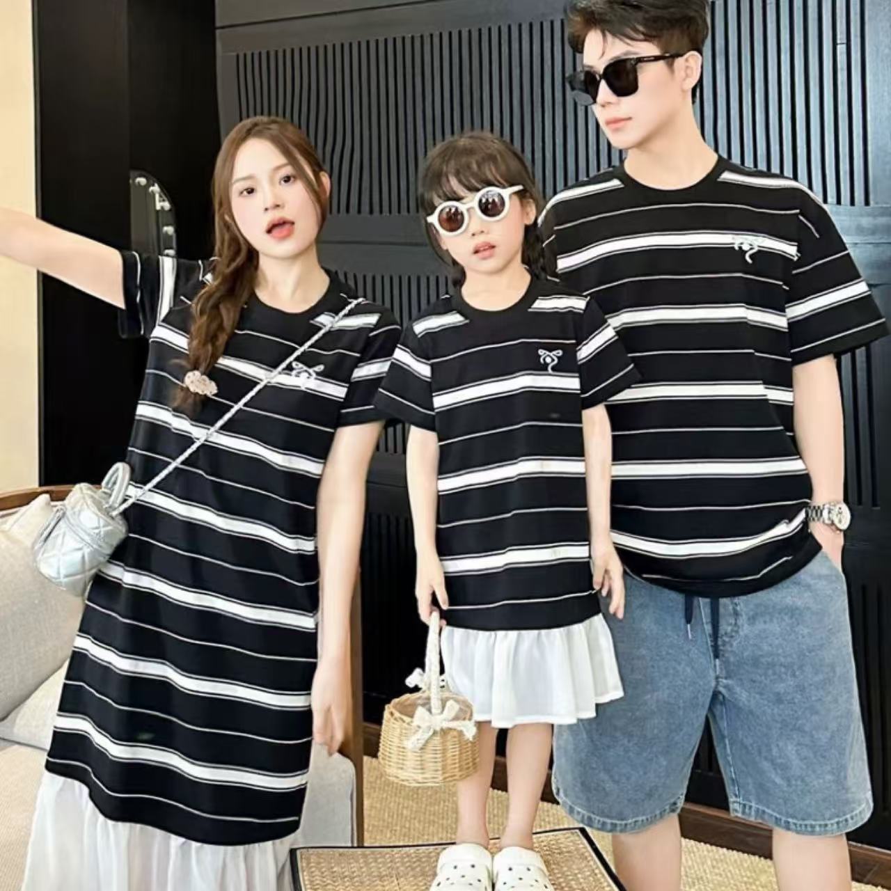 親子ペアルック モノトーンボーダーTシャツ＆ワンピース